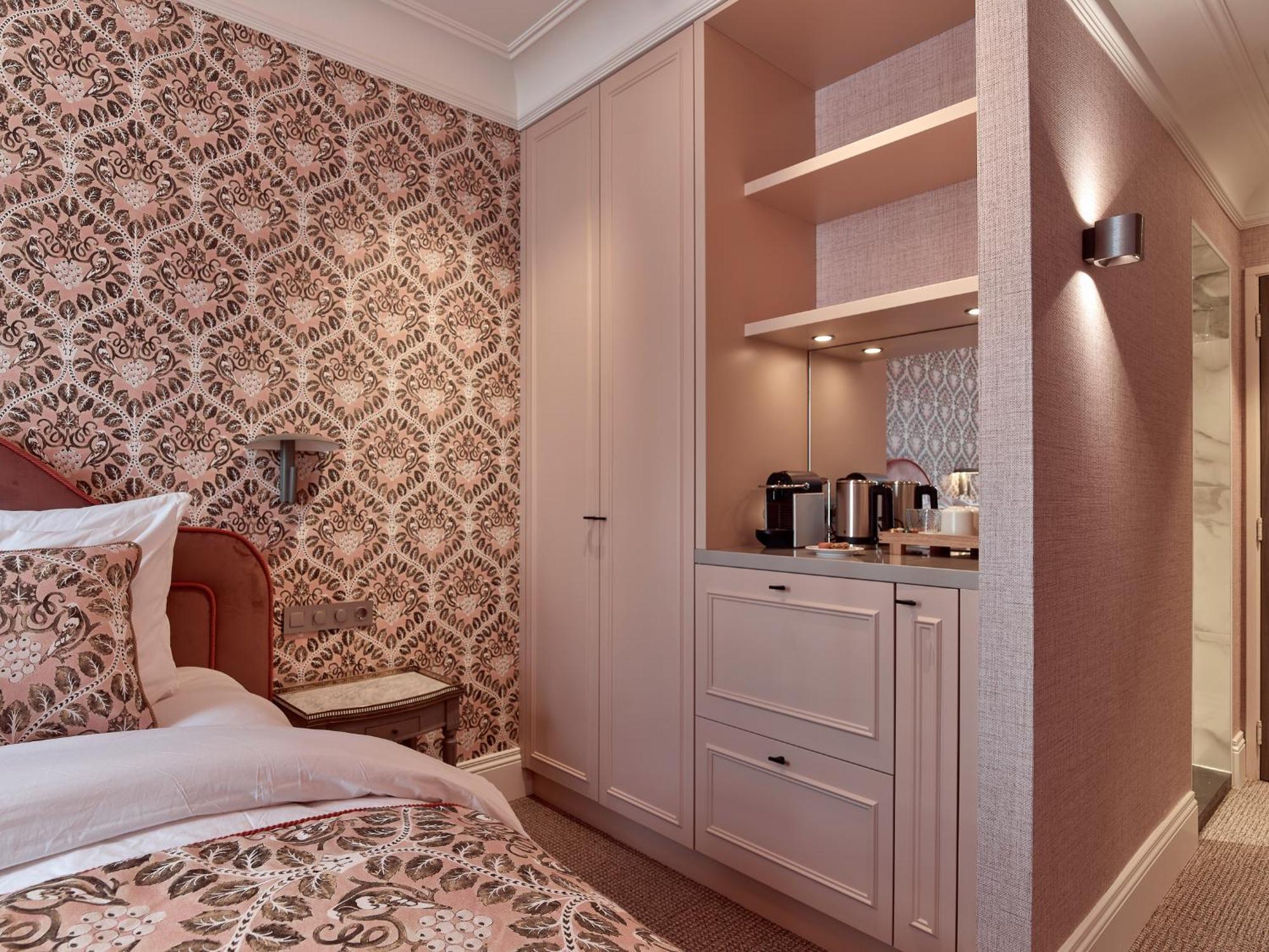 Hotel Good Seasons Den Bosch 4*