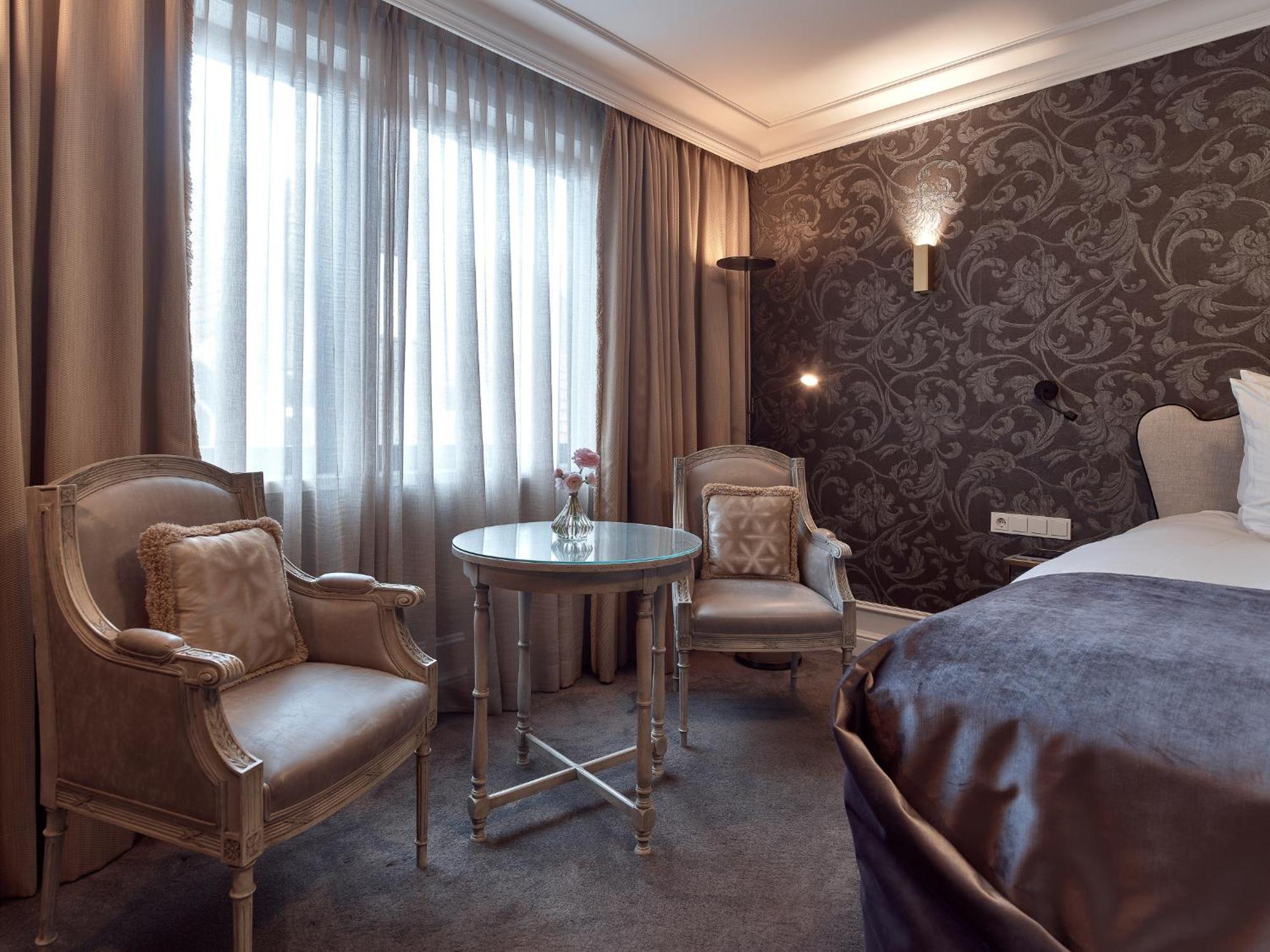 Hotel Good Seasons Den Bosch 4*